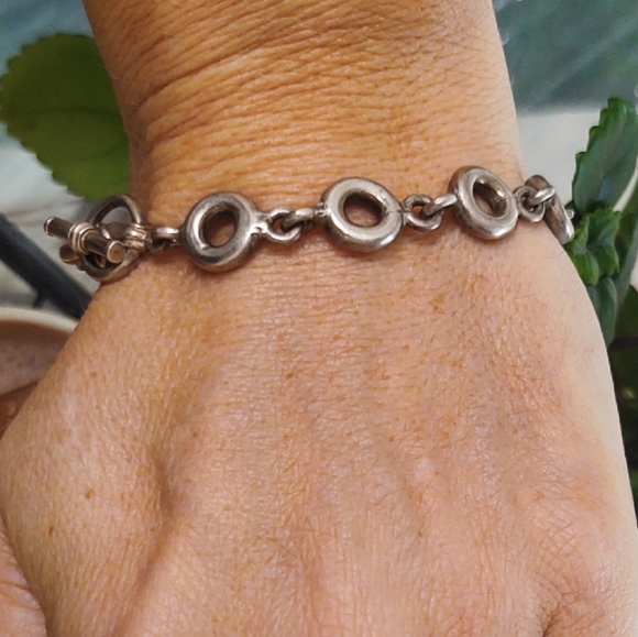 Vintage Sterling Silver Round Link Toggle Bracelet - Picture 6 of 6